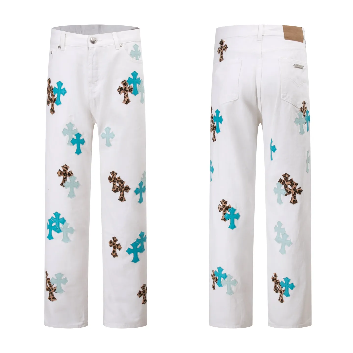 P260 Style number: H887 Croxin & 𝐂𝐡𝐫𝐨𝐦𝐞 𝐇𝐞𝐚𝐫𝐭 ss25 new ice blue leopard print cross patchwork leather jeans. Styles with different washed textures are very friendly to people with thin legs. The slightly flared version perfectly modifies the leg shape. The timeless and moderate length makes it easy to match and match. It is the basis for various styles and is a must-have in your wardrobe! The fabric is stiff but also makes the upper body soft without losing texture. The washing process is even more perfect. It is a must-have item for everyone! ! ! Washed wheat, tag, pants label, three labels complete Color: white Size: 28-30-32-34